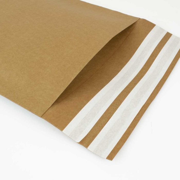 Image of: Paperinen lähetyspussi, luonnonvärinen