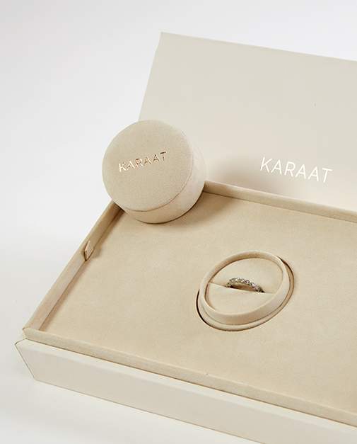 Karaat round box in long box