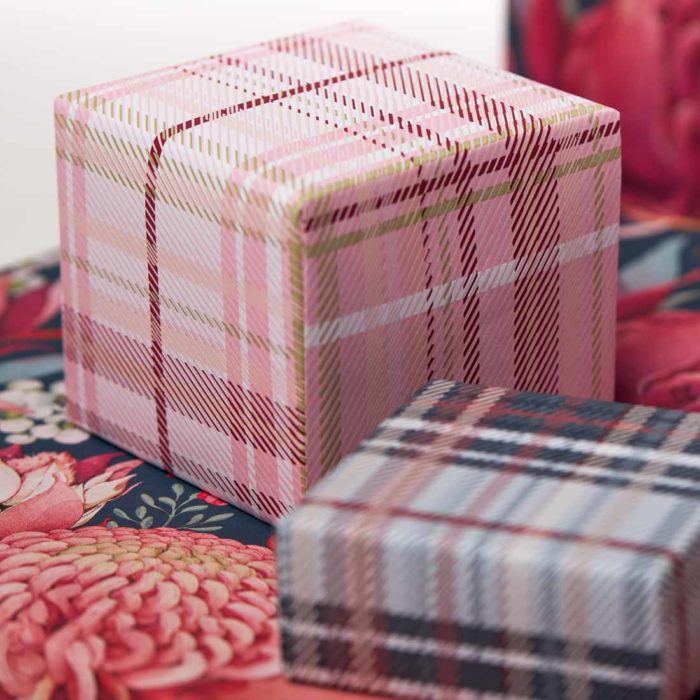 Image of: Cadeaupapier Tartan Roze 57cm