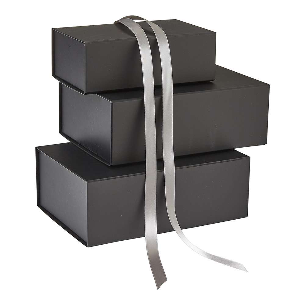 Exclusive Hard Box, matt Black. Magnetic closure. FSC® | Scanlux Packaging