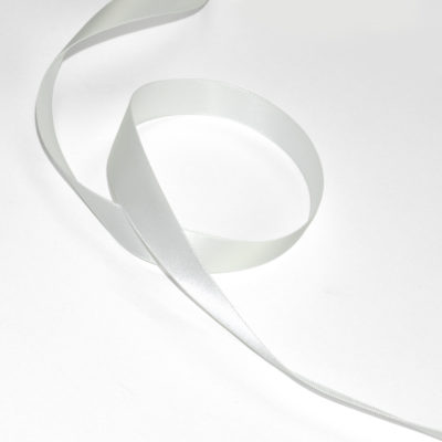 Image of: Silk ribbon, White