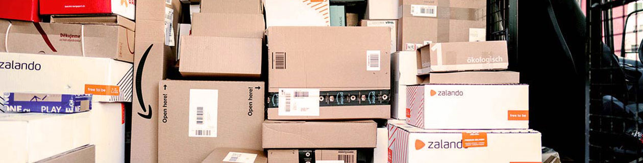 Boxes vs. Bags: 3 Things to Consider in Packaging Goods